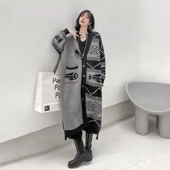 Женский трикотажный кардиган сезона 2024 Новый свитер Пальто средней длины Ниша Idle Style Утолщенная модная верхняя одежда